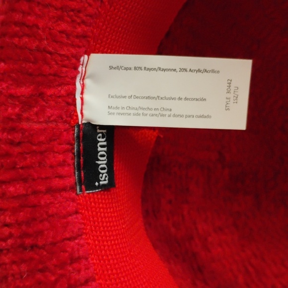 Gorgeous Isotoner & August Bucket Hats - Picture 3 of 8